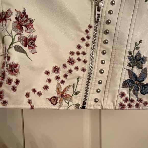 Jacket - Picture 4 of 12